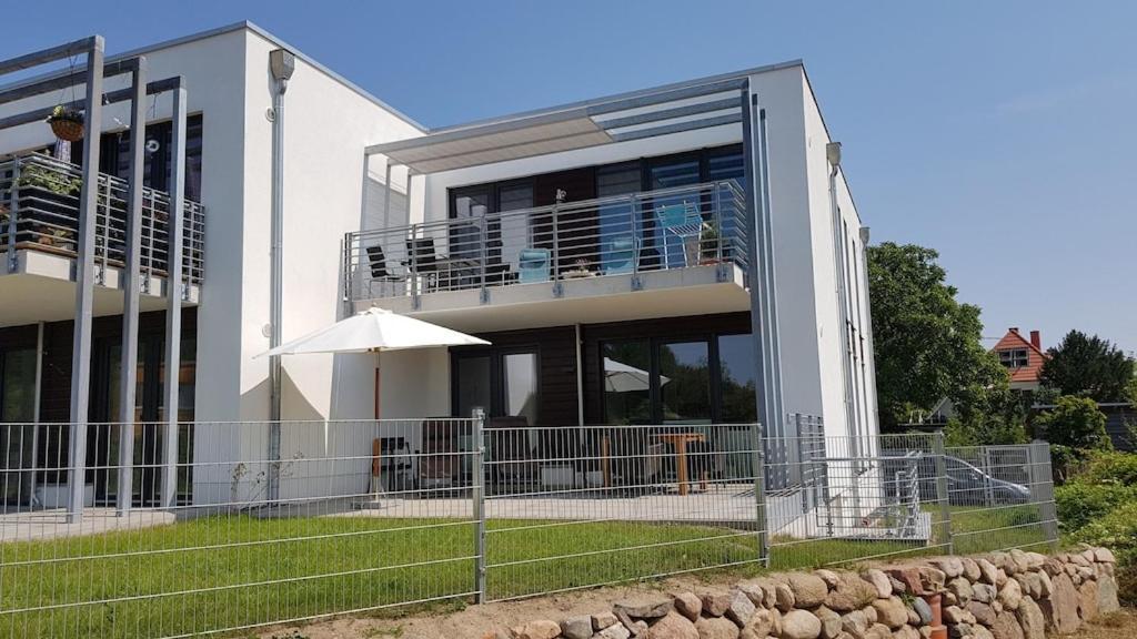 Ferienwohnung Seeblick Altefähr Екстериор снимка